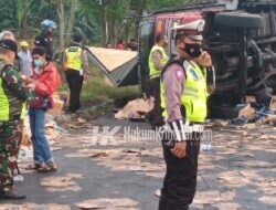 Laka Lantas Jalan Raya Desa Klagen di Perlintasan Palang Pintu PJA 67