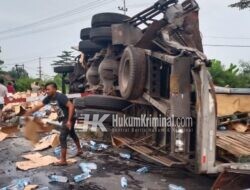 Truck Wingbox Ludes Ternyata Supir Warga Pasuruan