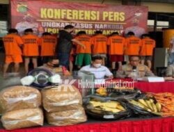 Polisi Buru Bos Sindikat Tembakau Sintetis