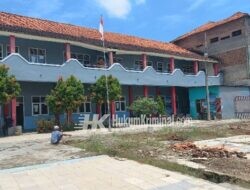 NZA Datang ke Sekolah, Memaksa Guru dan TU Menyerahkan Uang