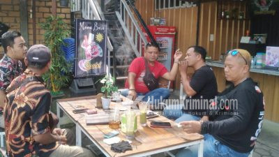 Tamam Pengusaha Cafe dan Resto Daun Muda di Kecamatan Balen, Serap 20 Tenaga Kerja Lokal