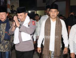 Kapolri Ajak Santri Pondok Buntet Pesantren Jaga Persatuan dan Kesatuan NKRI