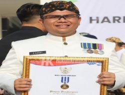 Dinilai Memiliki Dedikasi dan Peran Aktif, Kapolres Cirebon Kota Diganjar Penghargaan