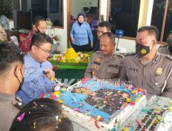 Dor..Dor..Dor!! Fahri Siregar dapat Kejutan Surprise Ultah Dipimpin Wakapolres Ciko