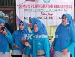 Memperingati HUT RI ke 77 Ibu-ibu PKK Desa Singkalan Adakan Perlombaan
