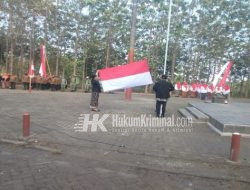 Masyarakat Samin Gelar Upacara HUT RI ke 77 Kibarkan 1000 Bendera Merah Putih