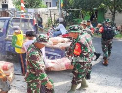 TNI Koramil Temayang Kodim 0813 Bojonegoro dan Warga, Gotong Royong Cor Pembangunan Mushola