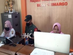 Babinsa Girimargo Cek Data Jumlah Penduduk Kurang Mampu 