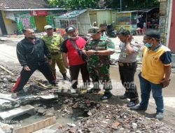 Babinsa Kemlayan dan Staf Kelurahan Tindak Lanjuti Aduan Warga