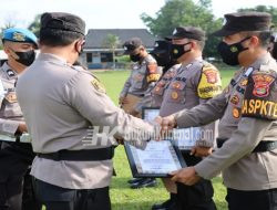 Kapolres Lamtim Pimpin Upacara Pemberian Penghargaan dan PTDH