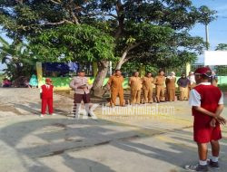 Bhabinkamtibmas Desa Jatipiring Polsek Karangsembung Menjadi Pembina Upacara Bendera