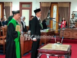 Ucapkan Sumpah Janji saat Rapat Paripurna, Ali Masrup Resmi Jabat Wakil Ketua DPRD Tulungagung