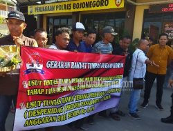Apresiasi Kinerja Polres Bojonegoro Dalam Penegakan Hukum, LSM Angkling Dharma Beri Hadiah Tumpeng*
