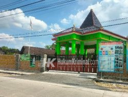 Kantor Desa megah, Masih Jam Kerja Pagar Kantor Sudah Ditutup