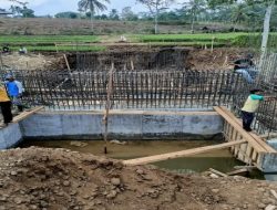 Proyek Jembatan bernilai Milliaran Rupiah, Diduga Sengaja Tidak Pasang Papan Nama