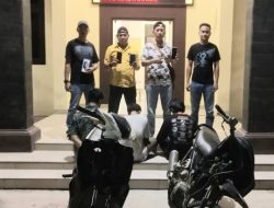 Polsek Talang Padang tangkap Tiga Pencuri Handphone di Lapangan Tangsi