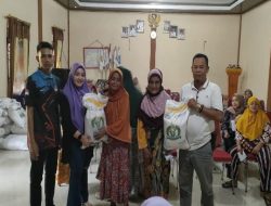 Pemerintah Pekon Suka Mulya, Menyalurkan Bansos Beras kepada 349 Warga Kurang Mampu