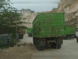 Tambang Galian C di Dusun Banjarjo, Desa Banjaragung, Kecamatan Rengel, Tuban, diduga belum mengantongi IUP OPK