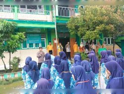 Kapolsek Ngasem IPTU Karyoto, Melalui   Kanit Binmas Aipda Budi Santoso, Adakan Penyuluhan Anti Bulliying di Ponpes Wasilatul Huda