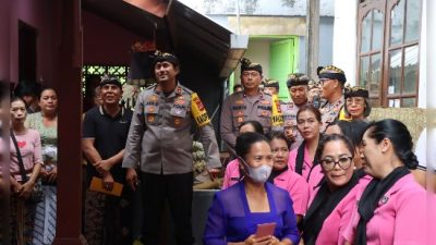 Kapolres Tabanan Melayat Ke Rumah Duka Ibunda Kasat Polairud