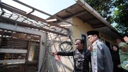 Wakil Wali Kota Depok tinjau Rumah Rusak akibat Angin Kencang