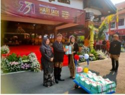 Hari Jadi Kabupaten Mojokerto Ke – 731, Kepala Kantor Pertahanan Serahkan 2037 Sertifikat Aset Pemda