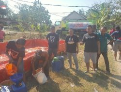 Relawan Wannur (Wahono Nurul) Droping Air Bersih Ke Desa Sendangharjo