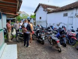 Polsek Besuki – Situbondo Gerebek Lokasi judi Sabung ayam ” Siapa Pemilik BB 30 unit motor tersebut”
