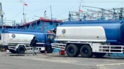 Diduga Tengki PT Sri Karya Lintasindo Salurkan BBM Solar Industri Secara Ilegal di Pelabuhan TPI Kejawanan Cirebon