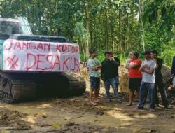 Warga Geruduk Tambang Ilegal di Ringintunggal Bojonegoro, Jawa Timur.