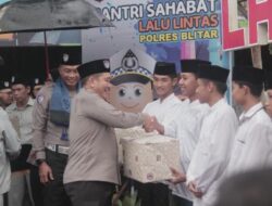 Polres Blitar Gelar Road Safety Ajak Santri Tertib Berlalu Lintas