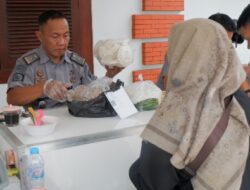 Perketat pengawas barang bawaan pengunjung Lapas Mojokerto pastikan tidak ada Bbarang terlarang masuk