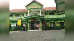 Ngeri, Dunia Pendidikan! SMPN 3 Krian, Kabupaten Sidoarjo diduga Jual belikan Seragam Sekolah Jutaan Rupiah
