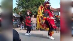 Dengan Ikuti Karnaval Warga Desa Sobontoro Meriahkan Hari Kemerdekaan Republik Indonesia ke-80