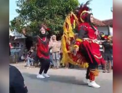 Dengan Ikuti Karnaval Warga Desa Sobontoro Meriahkan Hari Kemerdekaan Republik Indonesia ke-80